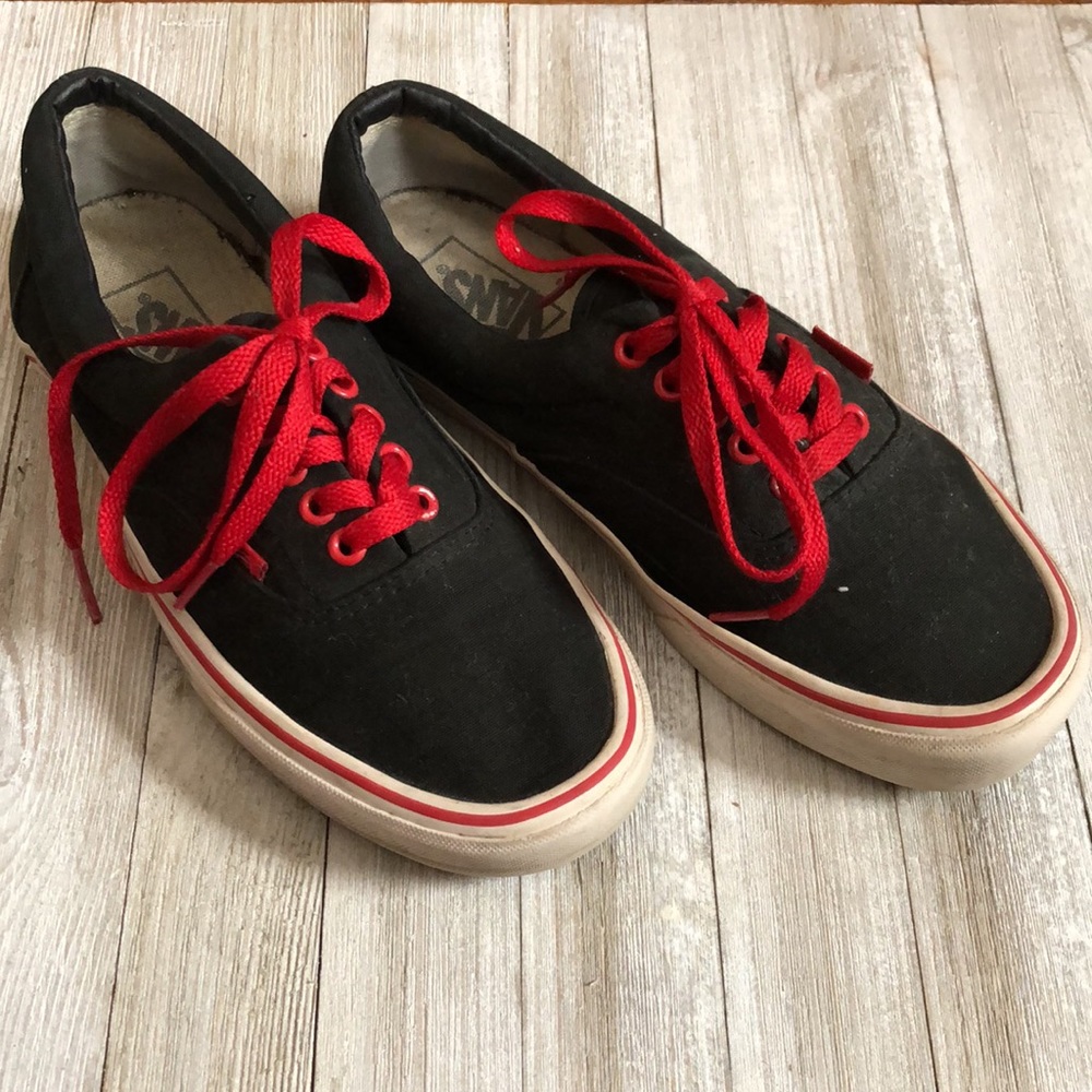 Vans - Picture 2 of 3
